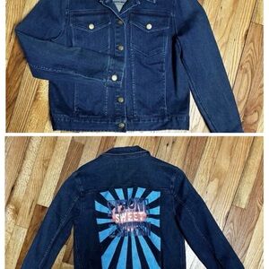 Draper James Denim Trucker Jacket Women's Size Medium Graphic Back Southern